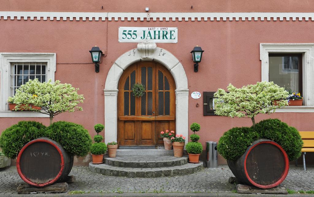 Hotel Gruener Baum Pommersfelden Exteriör bild